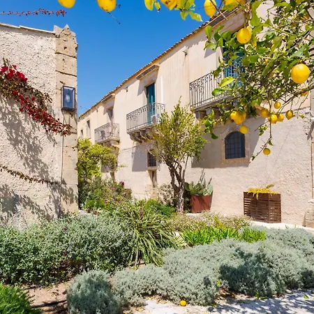 Baglio Siciliamo 3* Lido di Noto
