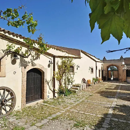 Hotel Baglio Siciliamo 3*