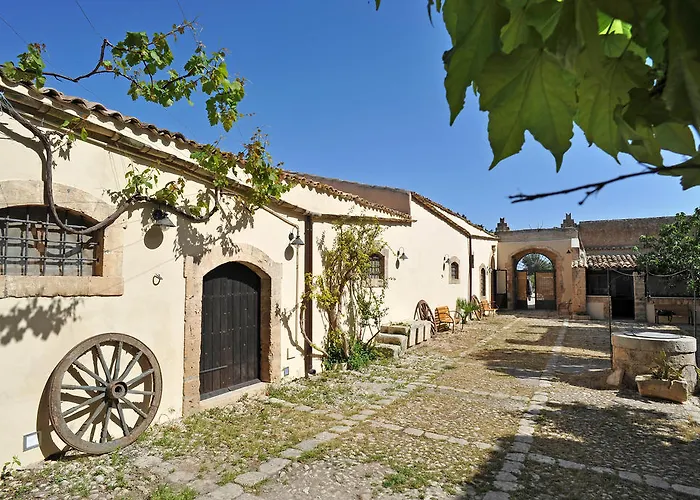 Hotel Baglio Siciliamo (adults Only) 3*